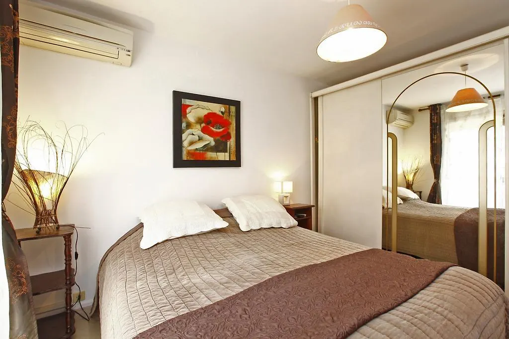 Appartement 6 Personnes Avec Terrasse Le Port Nice