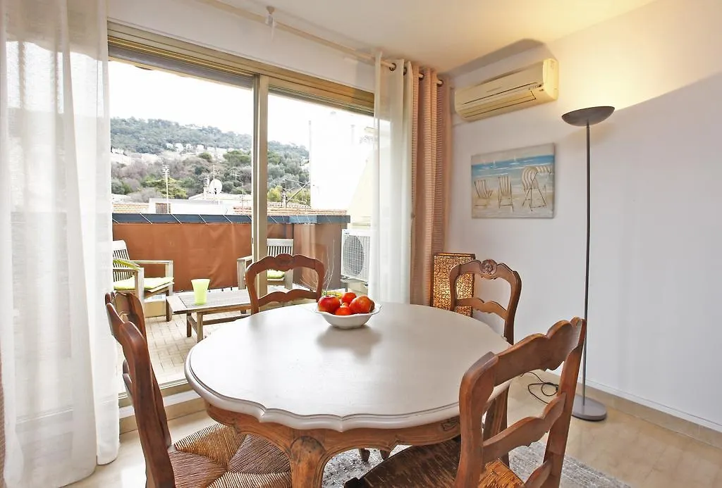 Appartement 6 Personnes Avec Terrasse Le Port Nice