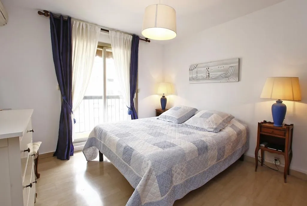 Appartement 6 Personnes Avec Terrasse Le Port Nice Apartment