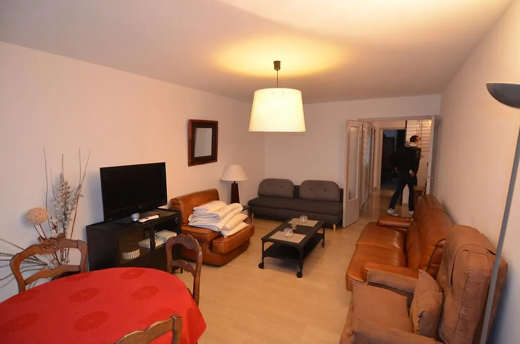 Appartement 6 Personnes Avec Terrasse Le Port Nice France