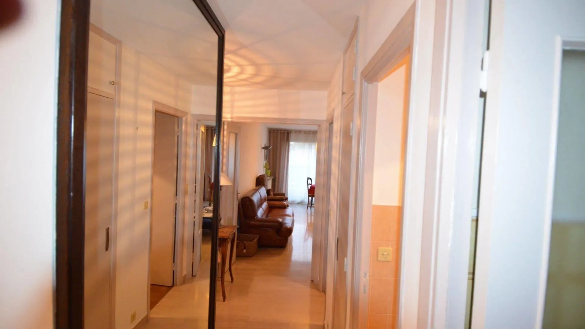 Apartment Appartement 6 Personnes Avec Terrasse Le Port Nice
