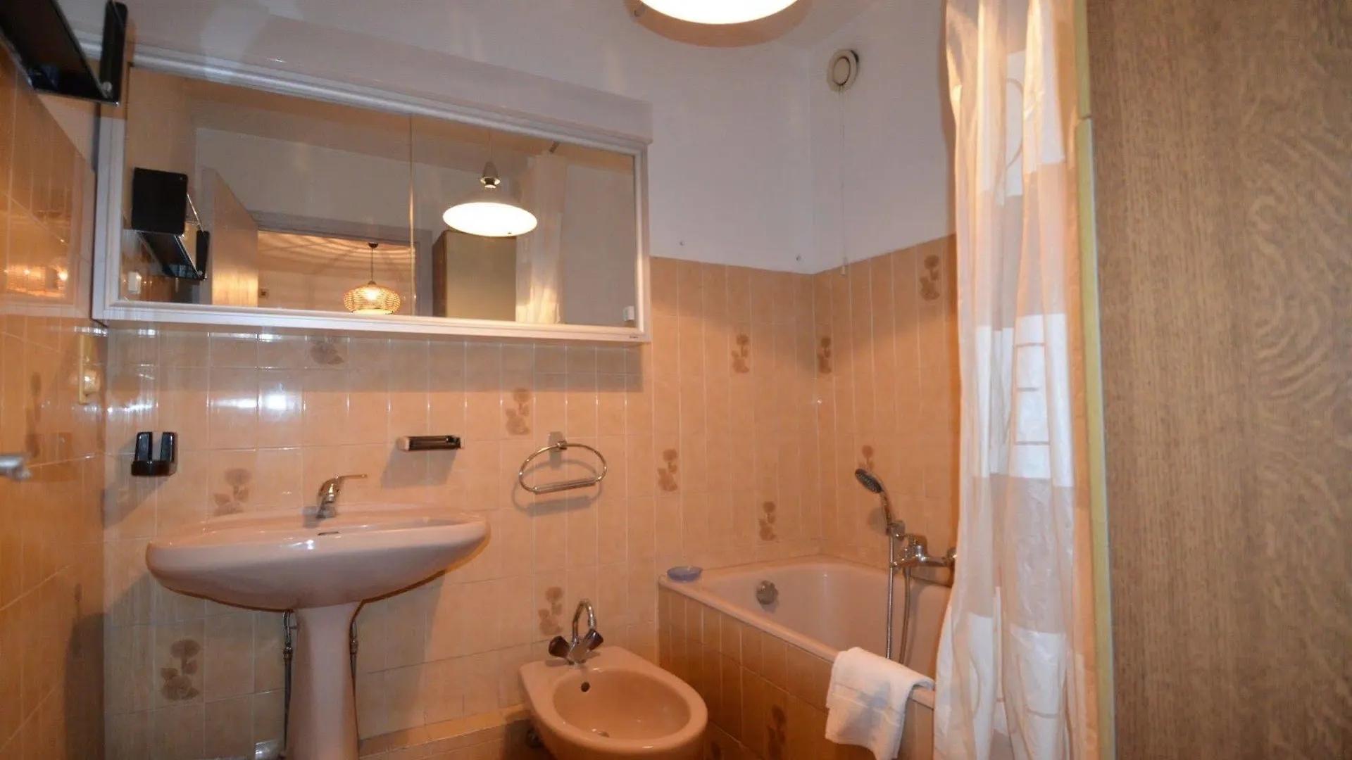 Apartment Appartement 6 Personnes Avec Terrasse Le Port Nice France